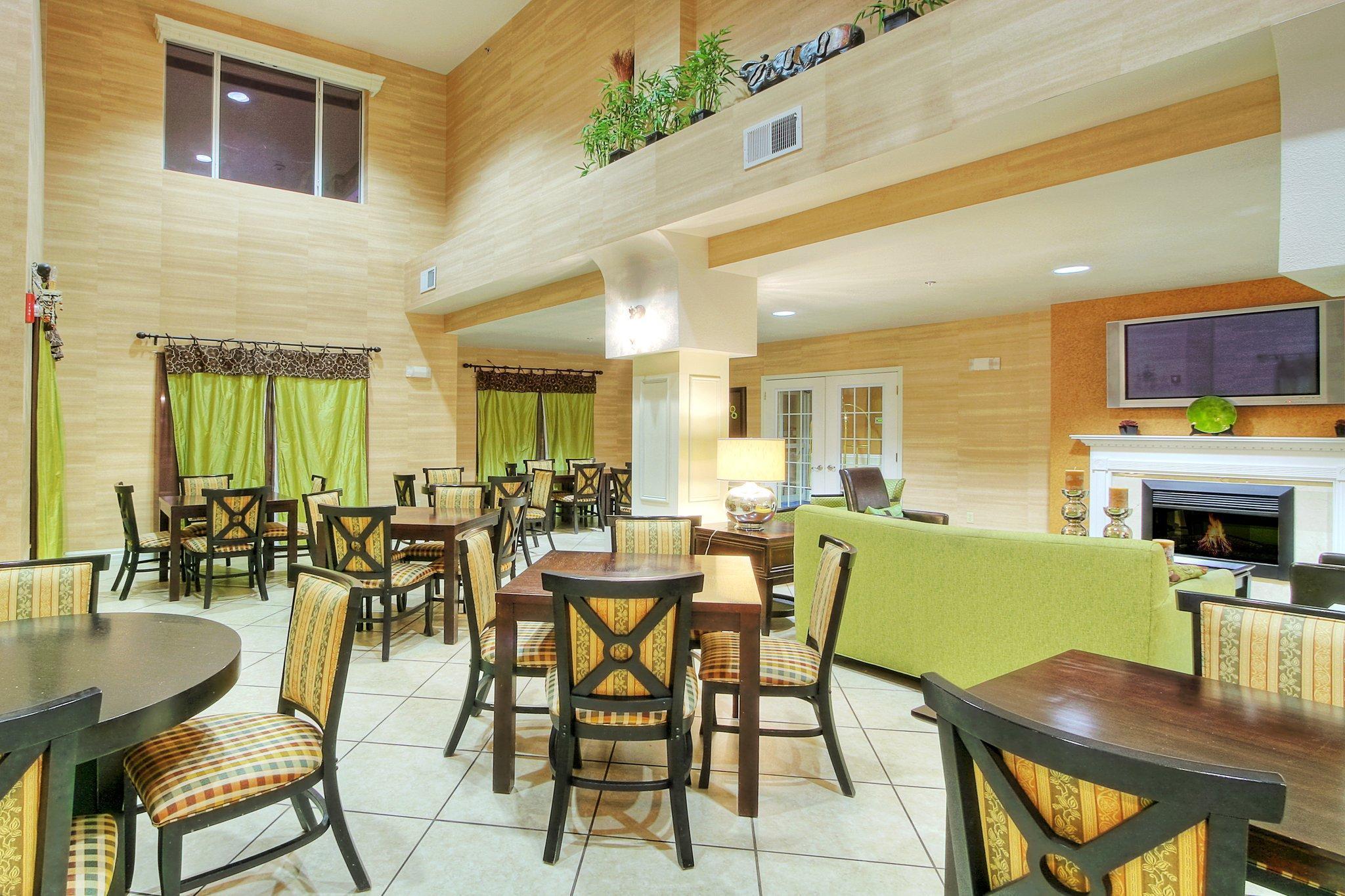 Holiday Inn Express And Suites - Tucumcari, An Ihg Hotel Restoran fotoğraf