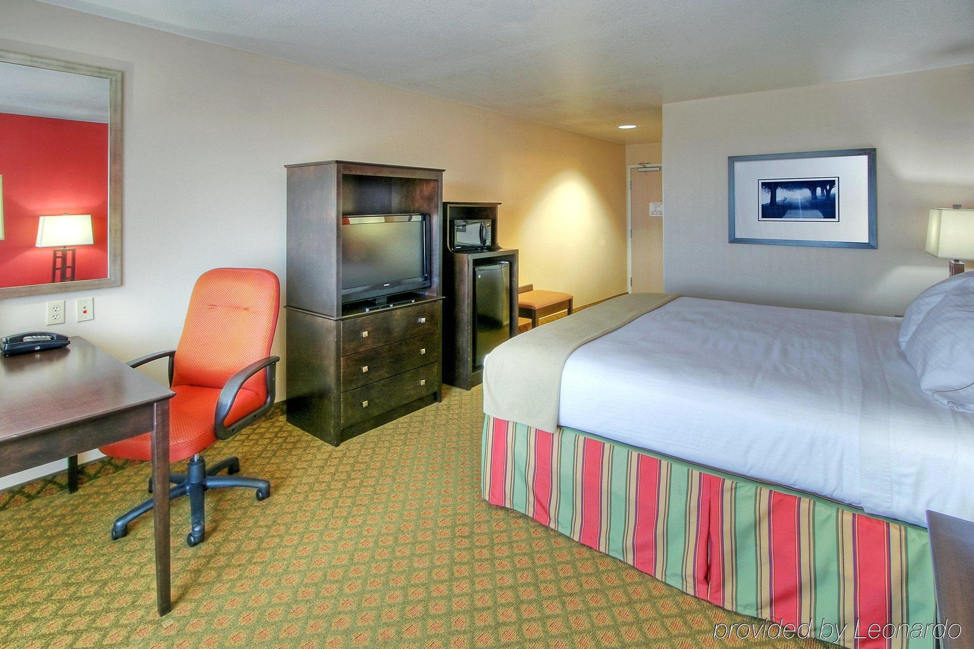 Holiday Inn Express And Suites - Tucumcari, An Ihg Hotel Oda fotoğraf