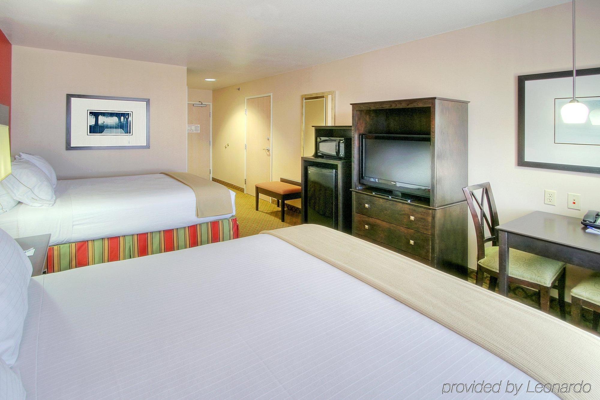 Holiday Inn Express And Suites - Tucumcari, An Ihg Hotel Oda fotoğraf